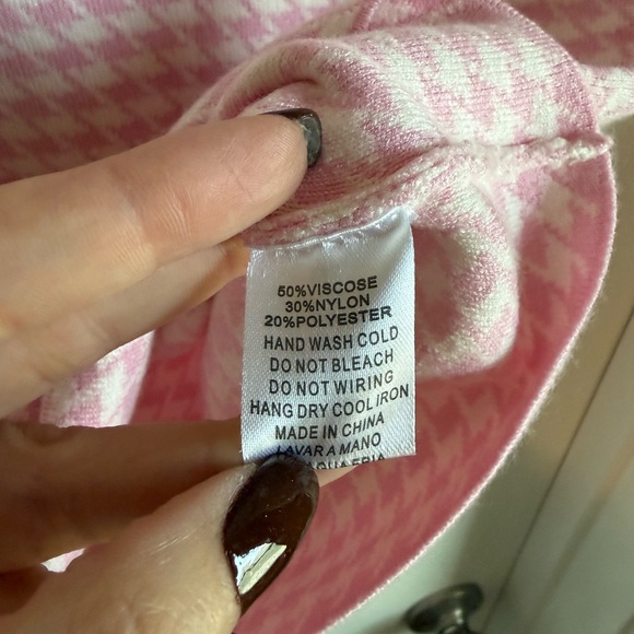 Fashion Nova Pink Houndstooth Mini Skirt - Picture 4 of 4